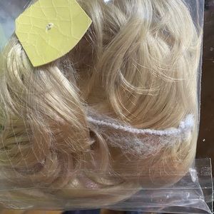 🌹❤️🌹❤️BRAND NEW BLONDE HAIR SCRUNCHIE NEVER USED COLOR 613🌹❤️🌹❤️